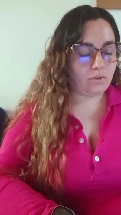 ALICELEBEL_1995 live cam on Cam4