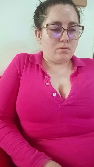 ALICELEBEL_1995 live cam on Cam4