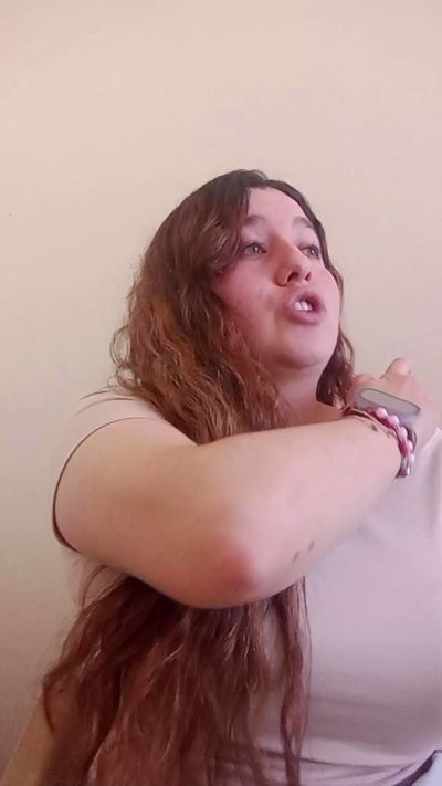 ALICELEBEL_1995 live cam on Cam4