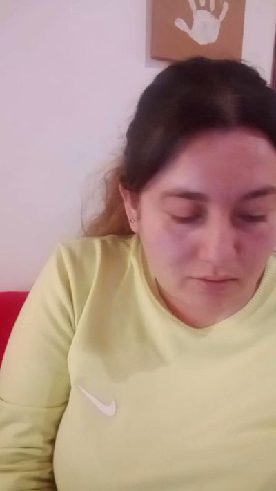 ALICELEBEL_1995 live cam on Cam4
