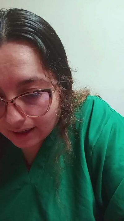 ALICELEBEL_1995 live cam on Cam4