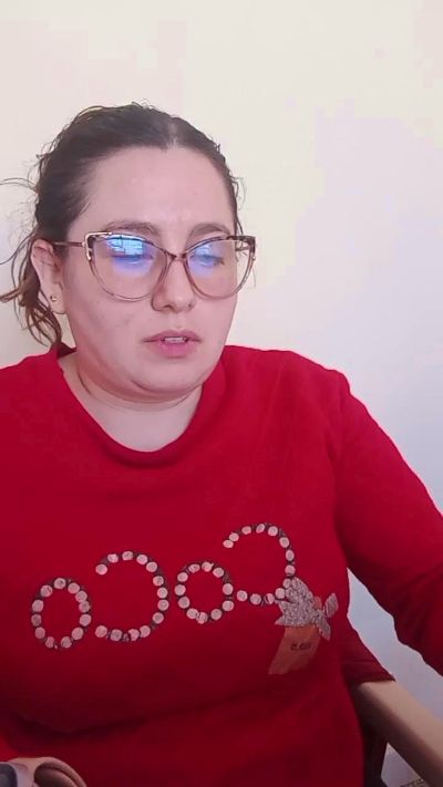 ALICELEBEL_1995 live cam on Cam4