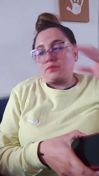 ALICELEBEL_1995 live cam on Cam4