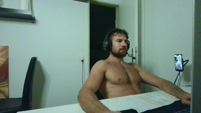 ALPHA_HUNK live cam on Cam4