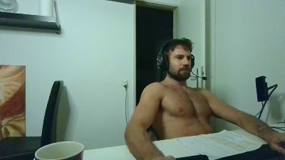 ALPHA_HUNK live cam on Cam4
