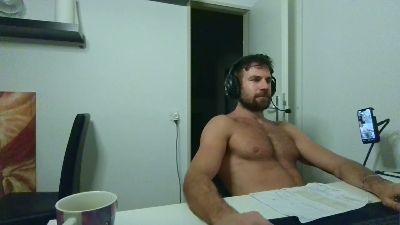 ALPHA_HUNK live cam on Cam4