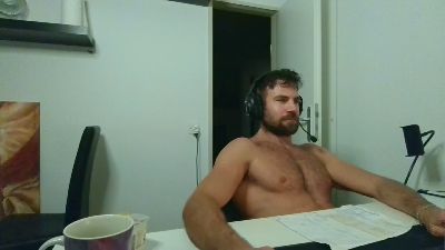 ALPHA_HUNK live cam on Cam4