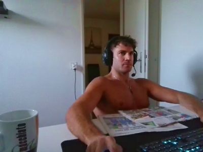 ALPHA_HUNK live cam on Cam4