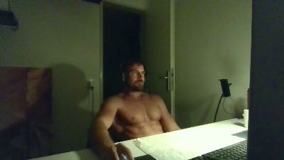 ALPHA_HUNK live cam on Cam4