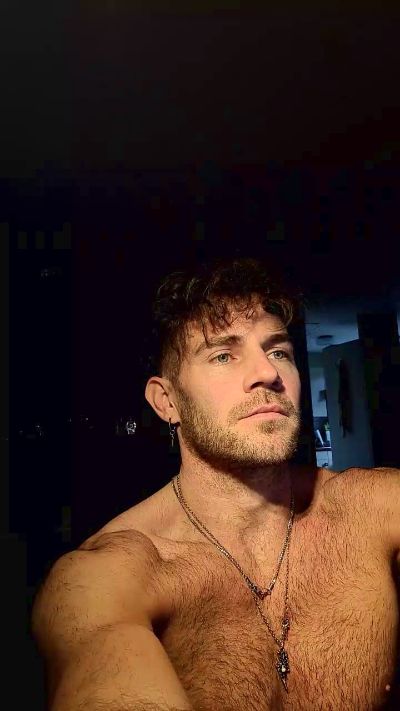 free online videochat ALPHA HUNK