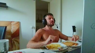 ALPHA_HUNK live cam on Cam4