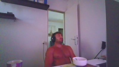ALPHA_HUNK live cam on Cam4