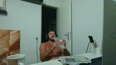 ALPHA_HUNK live cam on Cam4