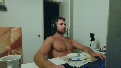 ALPHA_HUNK live cam on Cam4