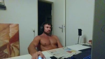 ALPHA_HUNK live cam on Cam4