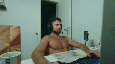 ALPHA_HUNK live cam on Cam4