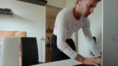 ALPHA_HUNK live cam on Cam4
