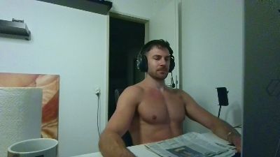 ALPHA_HUNK live cam on Cam4