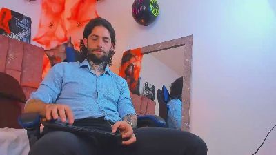 ALPHA_MASTER live cam on Cam4
