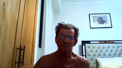 AMORE2704 live cam on Cam4