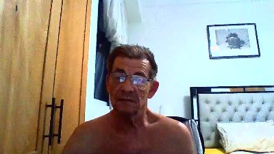AMORE2704 live cam on Cam4