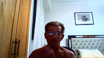 AMORE2704 live cam on Cam4