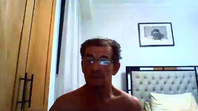 AMORE2704 live cam on Cam4