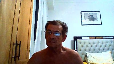 AMORE2704 live cam on Cam4