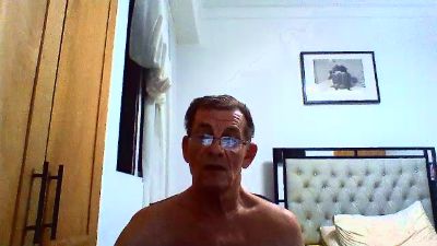 AMORE2704 live cam on Cam4