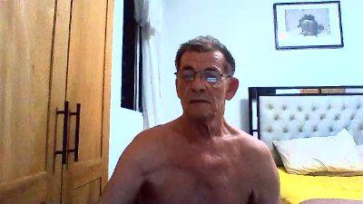 AMORE2704 live cam on Cam4