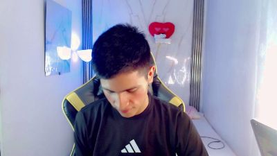 ASCII_ONE live cam on Cam4