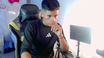 ASCII_ONE live cam on Cam4