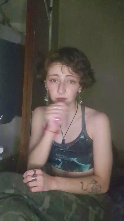 ASTRIDSHINE live cam on Cam4