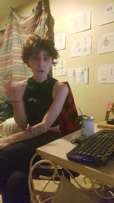 ASTRIDSHINE live cam on Cam4
