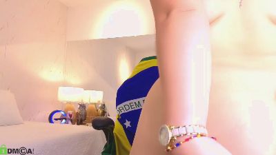 AVA__BLUE live cam on Cam4