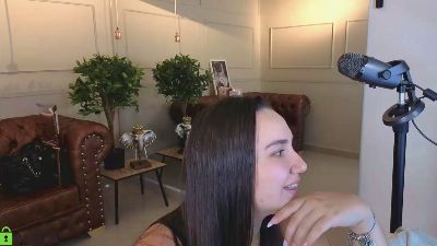 AVA__BLUE live cam on Cam4