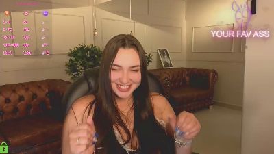 AVA__BLUE live cam on Cam4