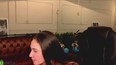 AVA__BLUE live cam on Cam4