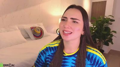 AVA__BLUE live cam on Cam4