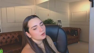 AVA__BLUE live cam on Cam4