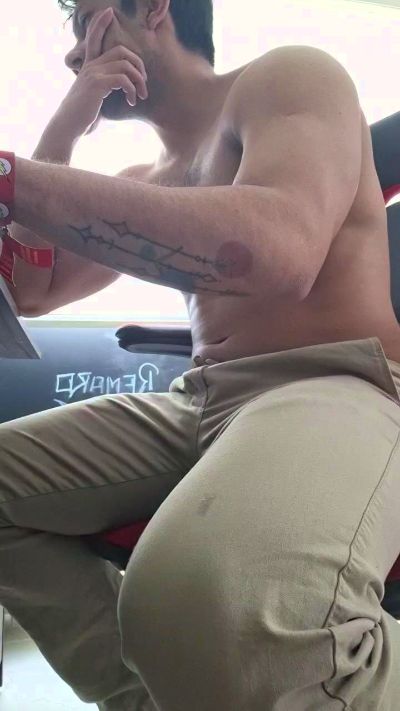 A_david live cam on Cam4