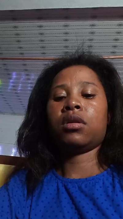 Aanita974 来自 马达加斯加 的 女性 直播摄像头