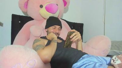 Abad_Burning live cam on Cam4