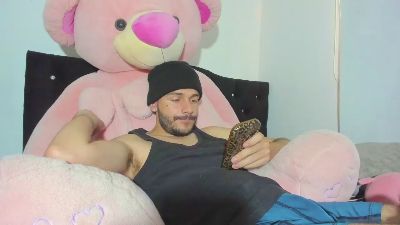 Abad_Burning live cam on Cam4