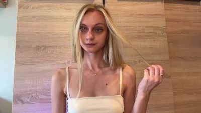 AbbyWeuve live cam on Cam4