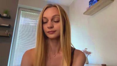 AbbyWeuve live cam on Cam4