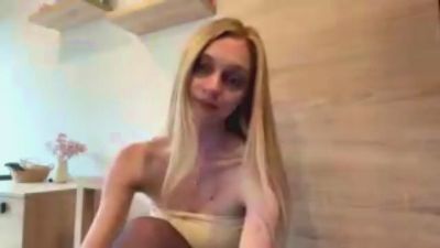 AbbyWeuve live cam on Cam4