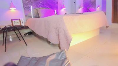 Abbyy_xxxx live cam on Cam4