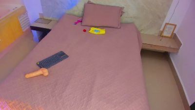 Abbyy_xxxx live cam on Cam4
