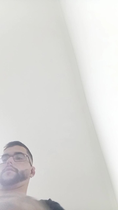 Abrahao22 live cam on Cam4